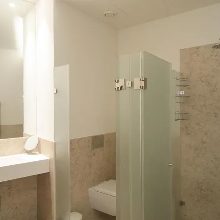 Апартаменты Chiado Bright Modern With Ac Elevator