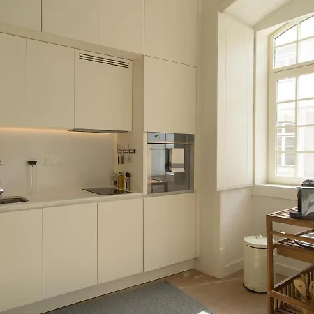 Chiado Bright Modern With Ac Elevator Лиссабон