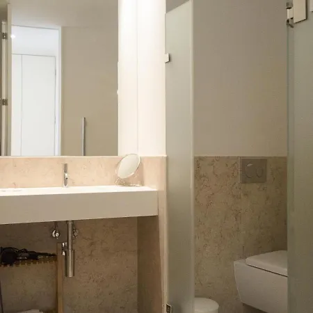 Chiado Bright Modern With Ac Elevator Лиссабон